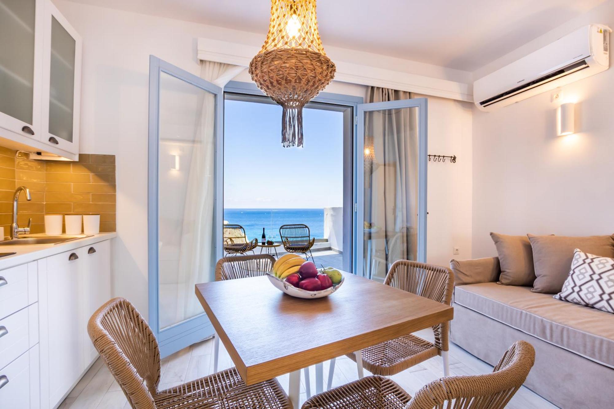 Yploui Suites Kárpathosz Kültér fotó