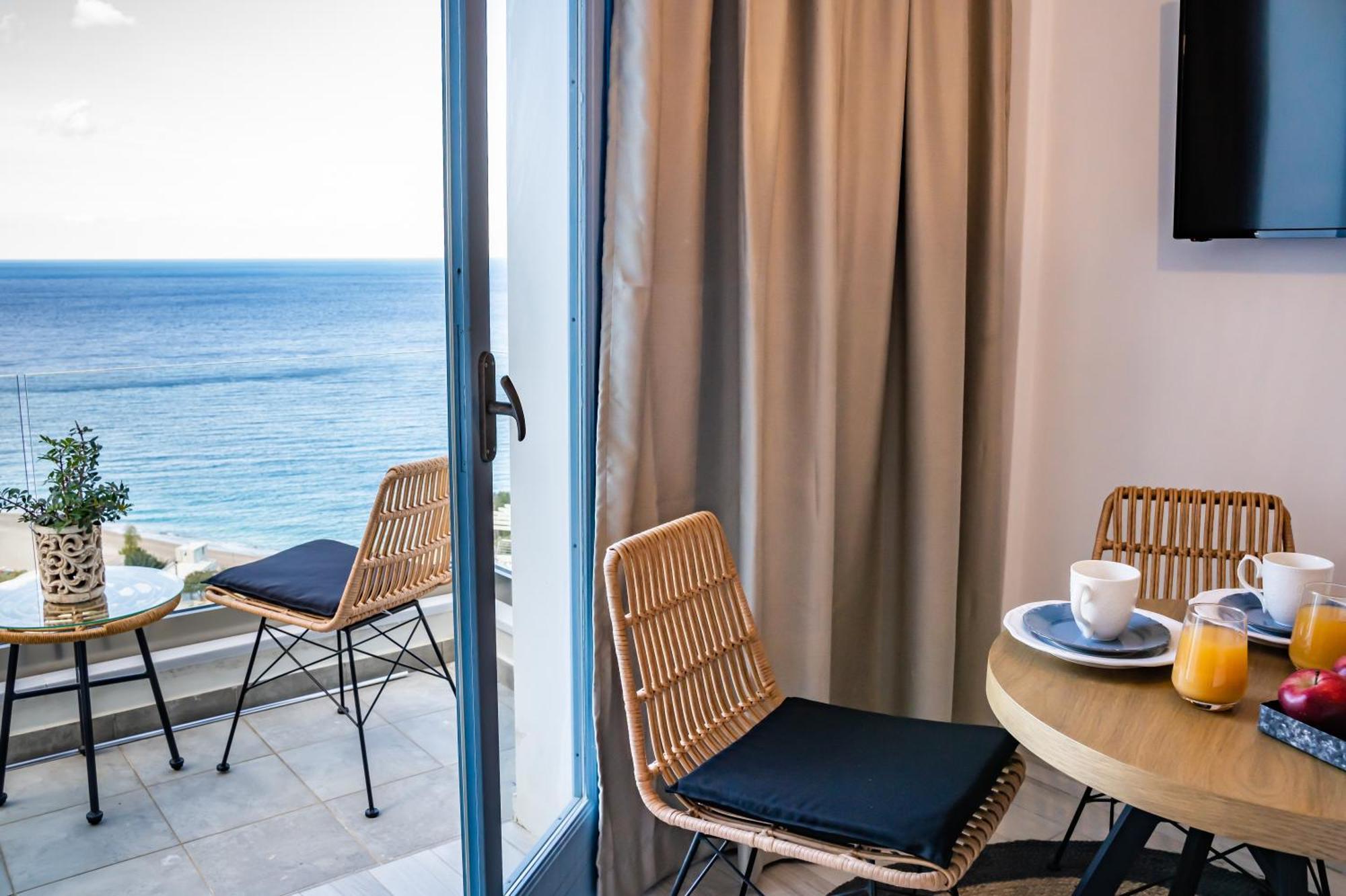 Yploui Suites Kárpathosz Kültér fotó