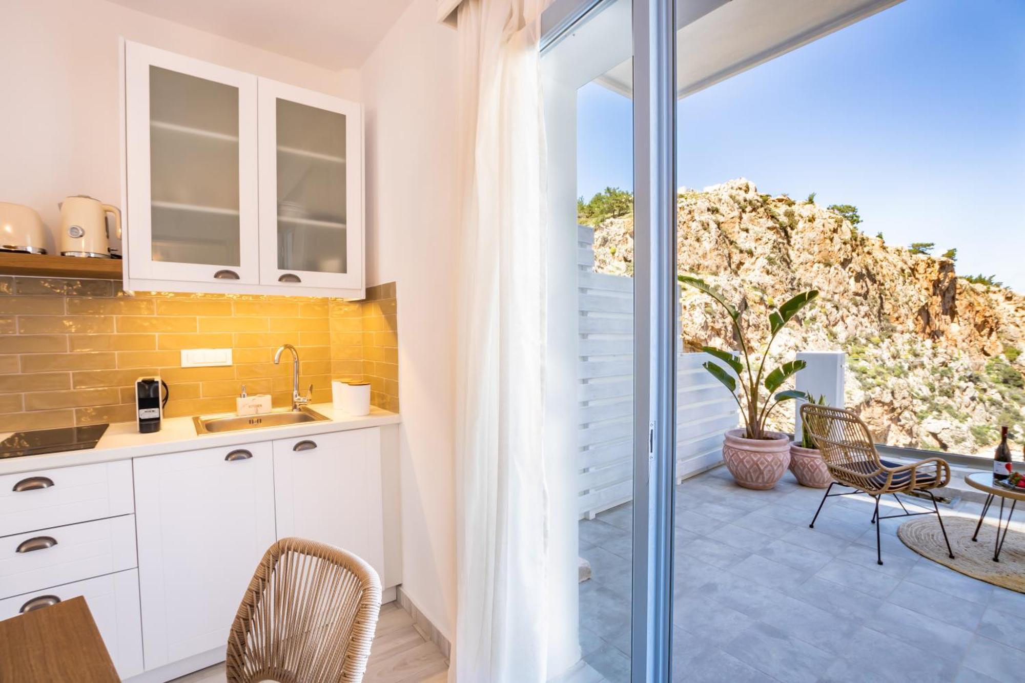 Yploui Suites Kárpathosz Kültér fotó